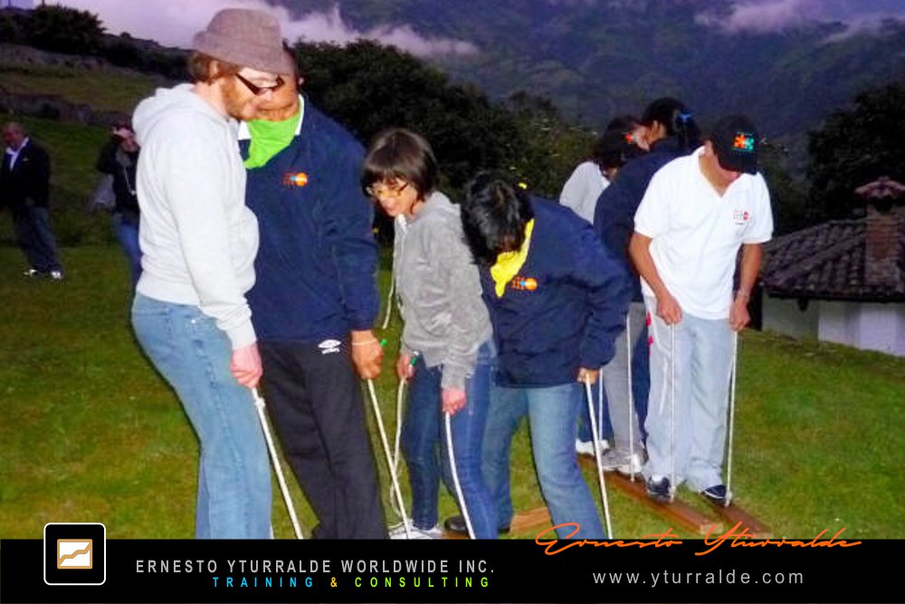 Team Building LATAM | Taller de Trabajo en Equipo con metodología experiencial