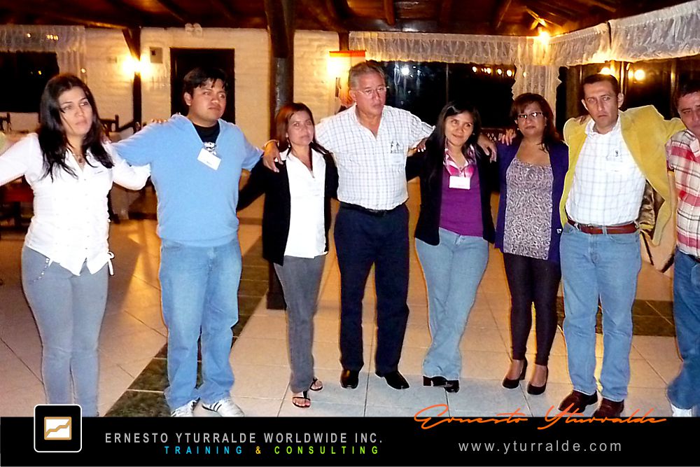 Team Building LATAM | Talleres de Cuerdas para desarrollo organizacional